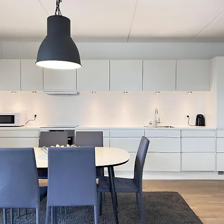 Modern Spacious 3 Bedroom At Richard Mortensens Vej With Balcony Close To The Royal Arena And Fields דירה